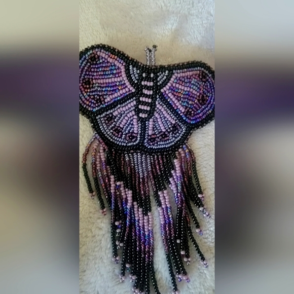 Beaded hair pieces and bracelet set. - Picture 4 of 4